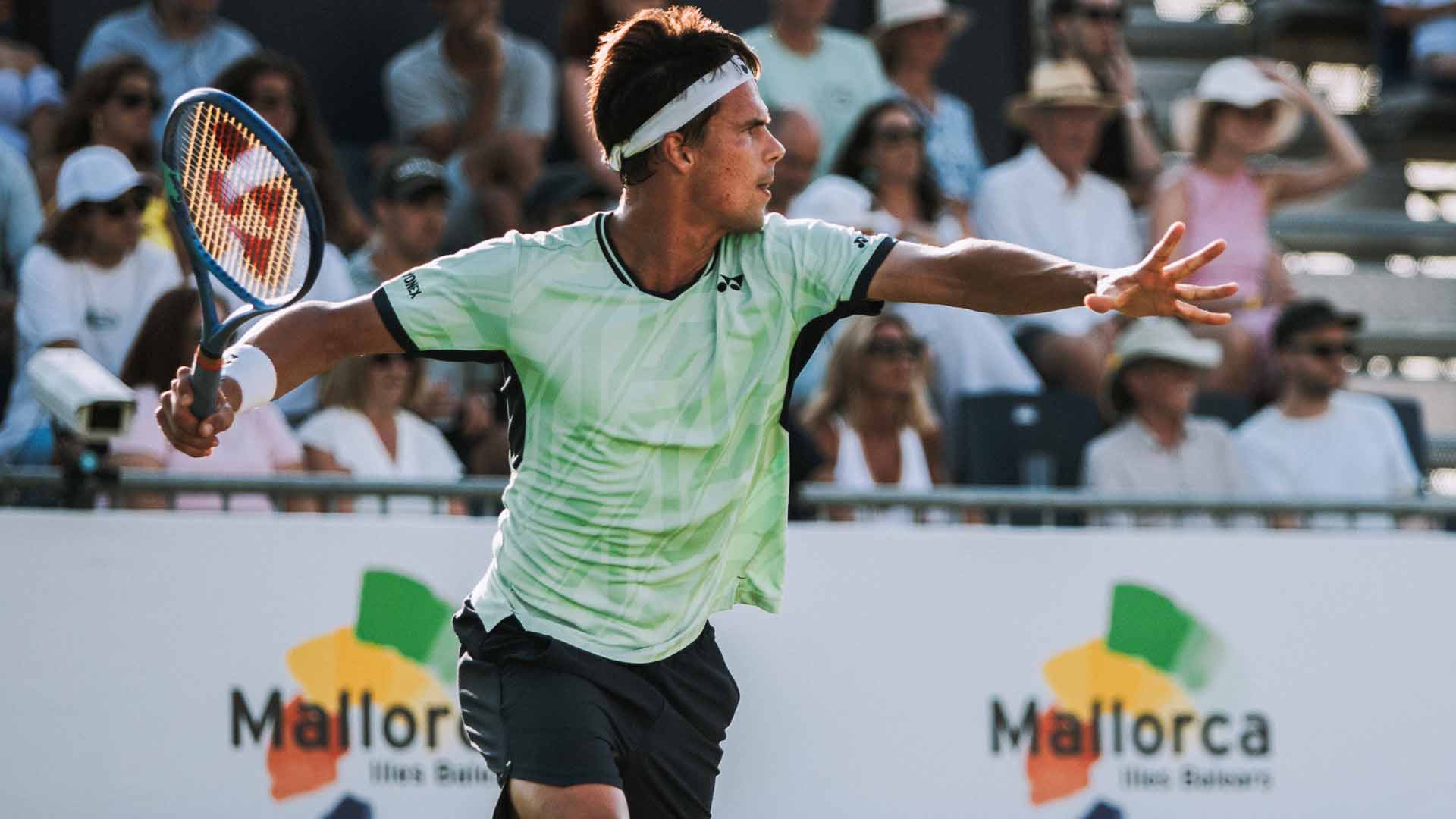 Daniel Altmaier defeats Fabio Fognini in three sets on Sunday in Mallorca.
