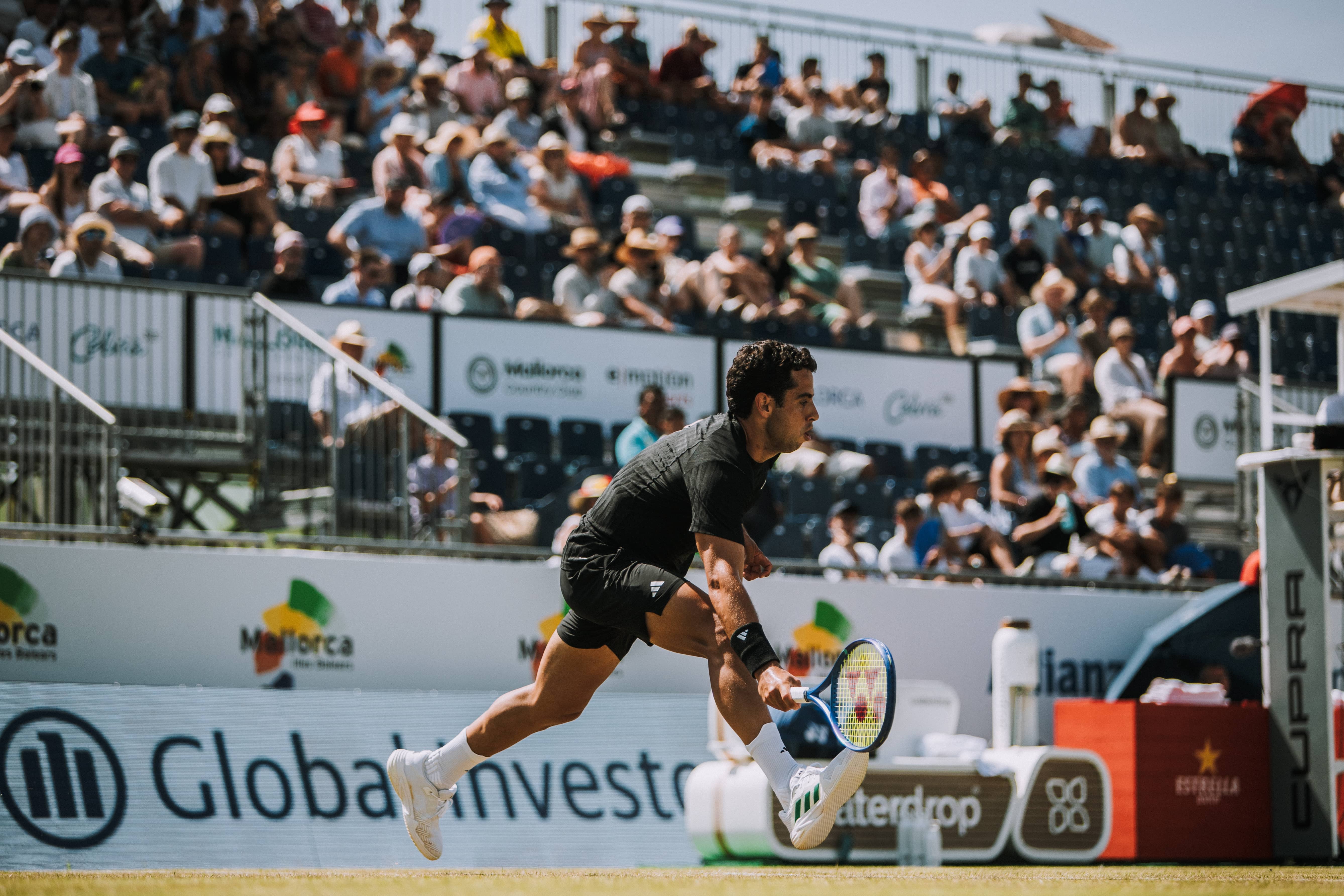 Tokyo Take-Off! Shapovalov Serves Past Johnson